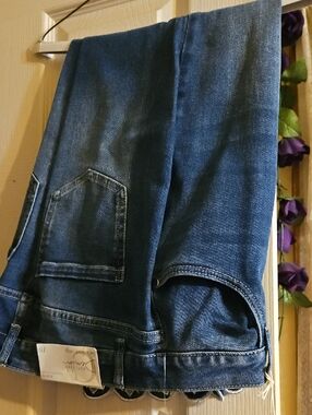 Cropped Ankle Jeans in Dark Blue Denim